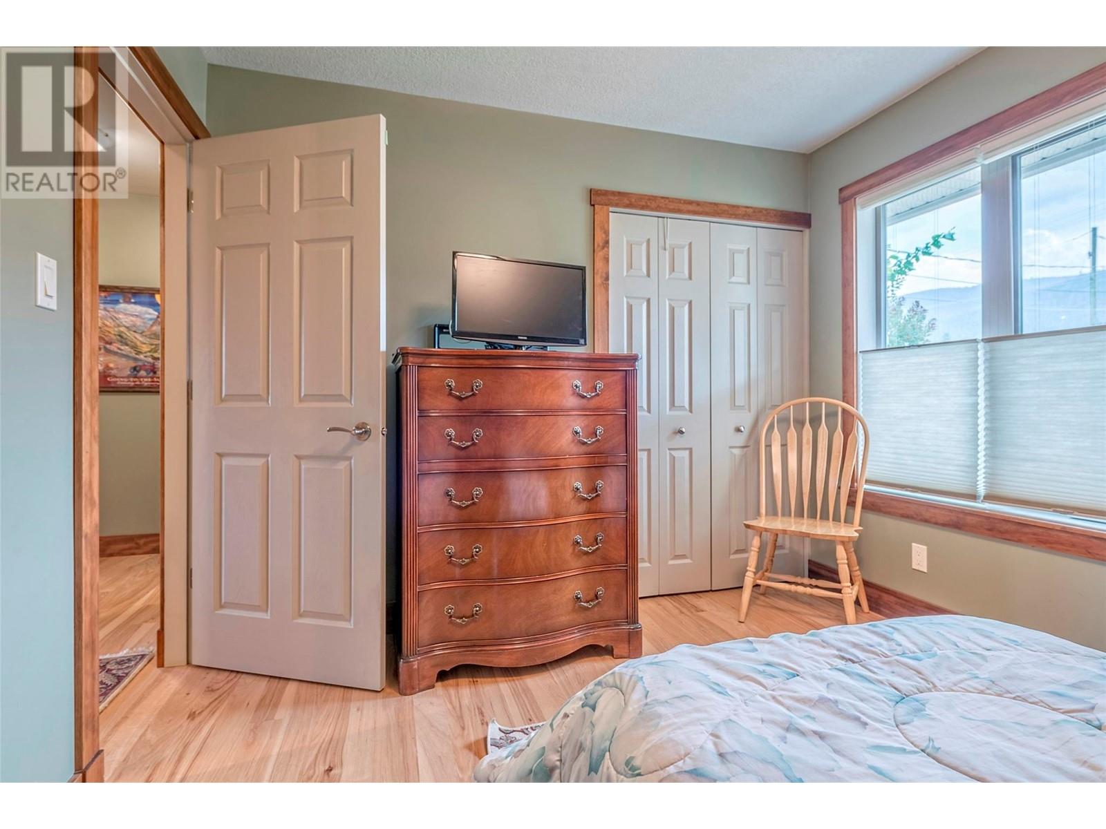7800 Howe Drive, Coldstream