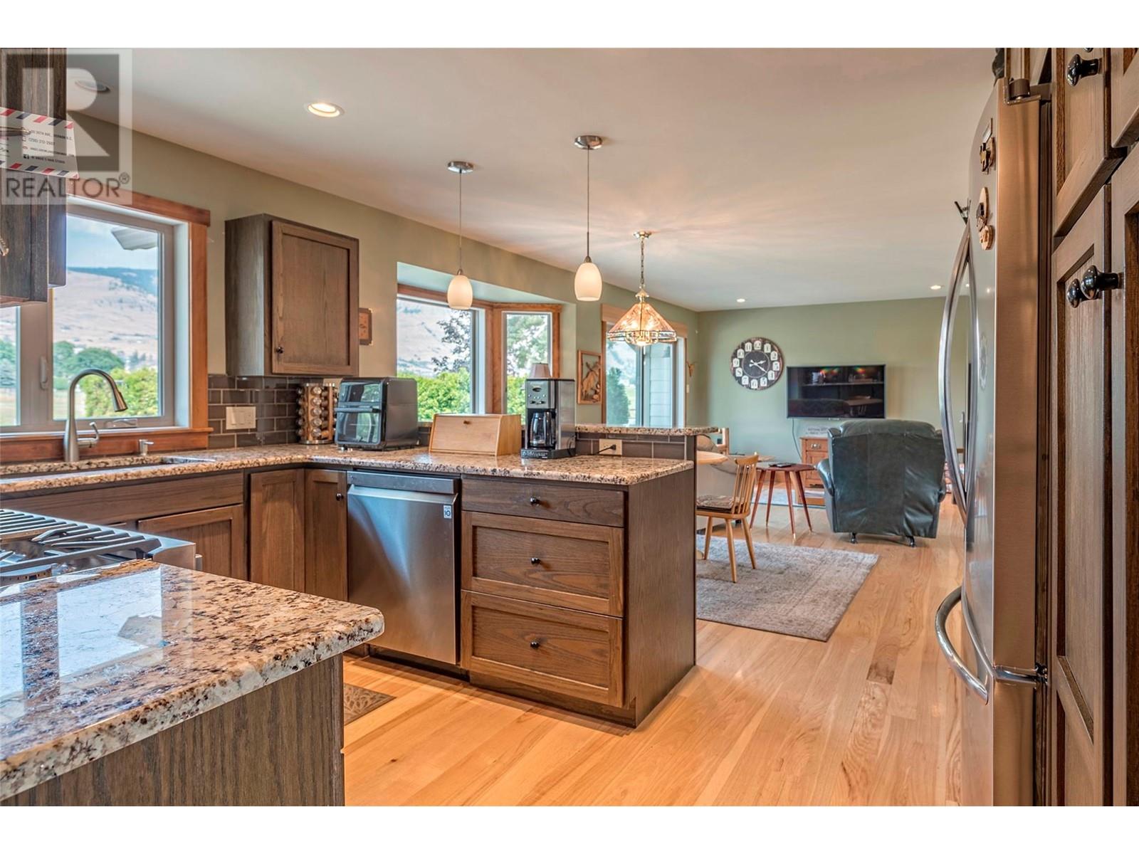 7800 Howe Drive, Coldstream