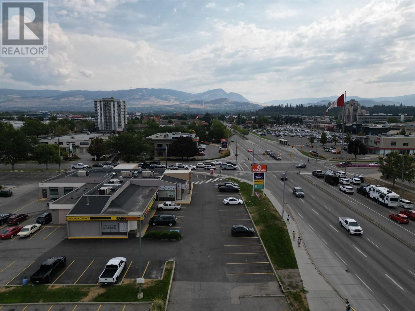 3 2090 Harvey Avenue, Kelowna