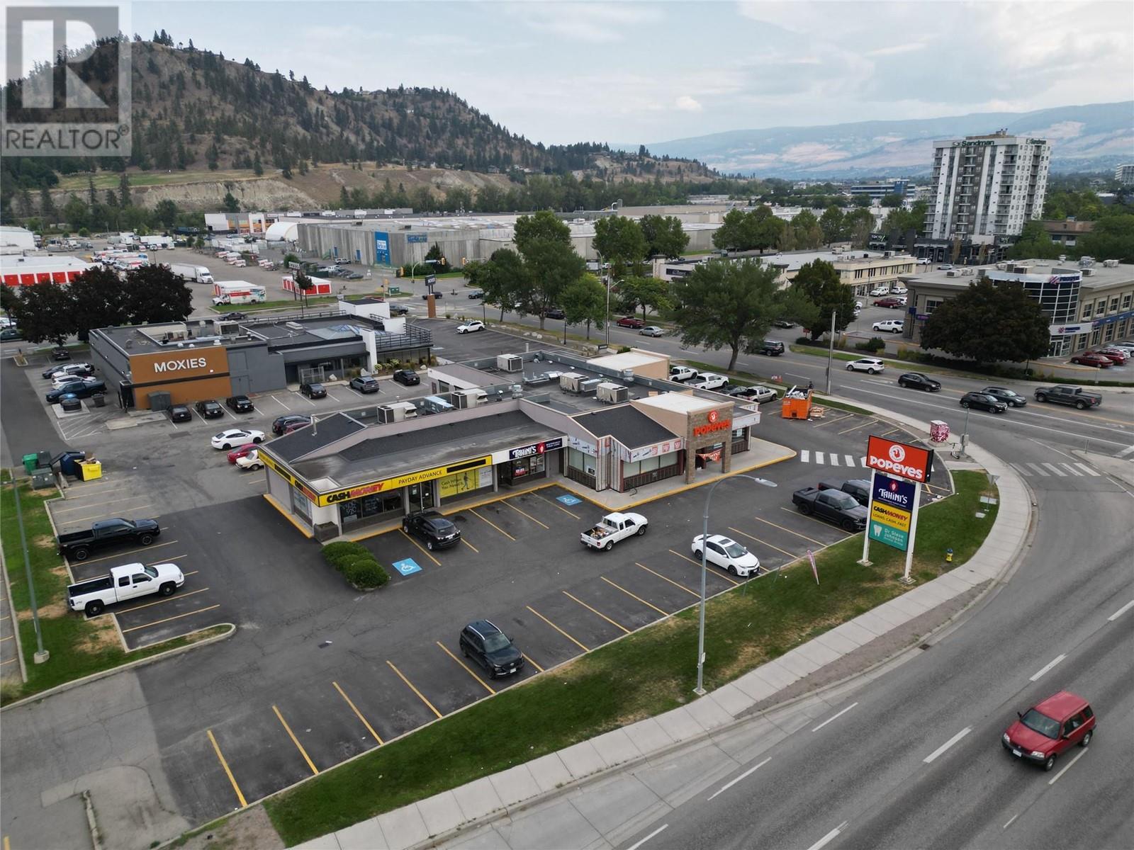 3 2090 Harvey Avenue, Kelowna