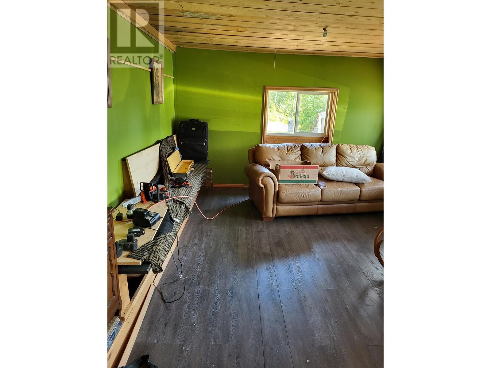 2840 FRANCOIS LAKE ROAD, Vanderhoof