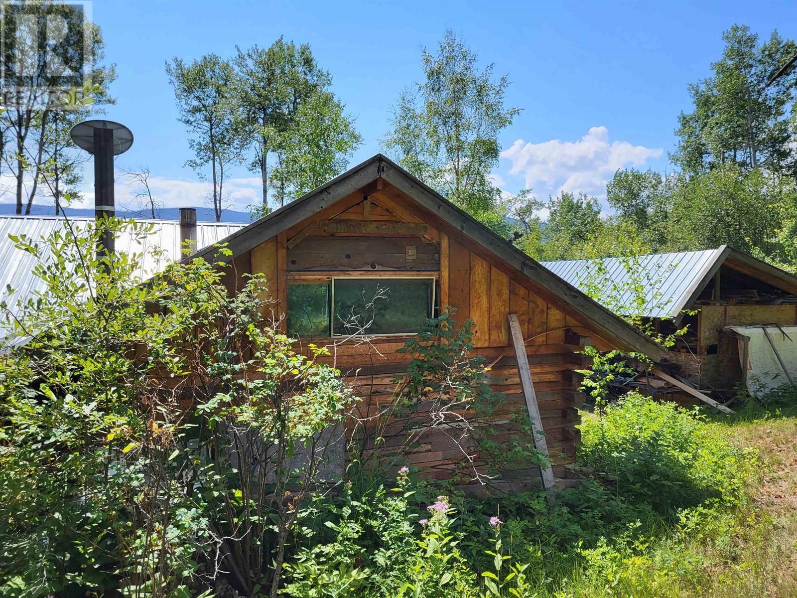 2840 FRANCOIS LAKE ROAD, Vanderhoof