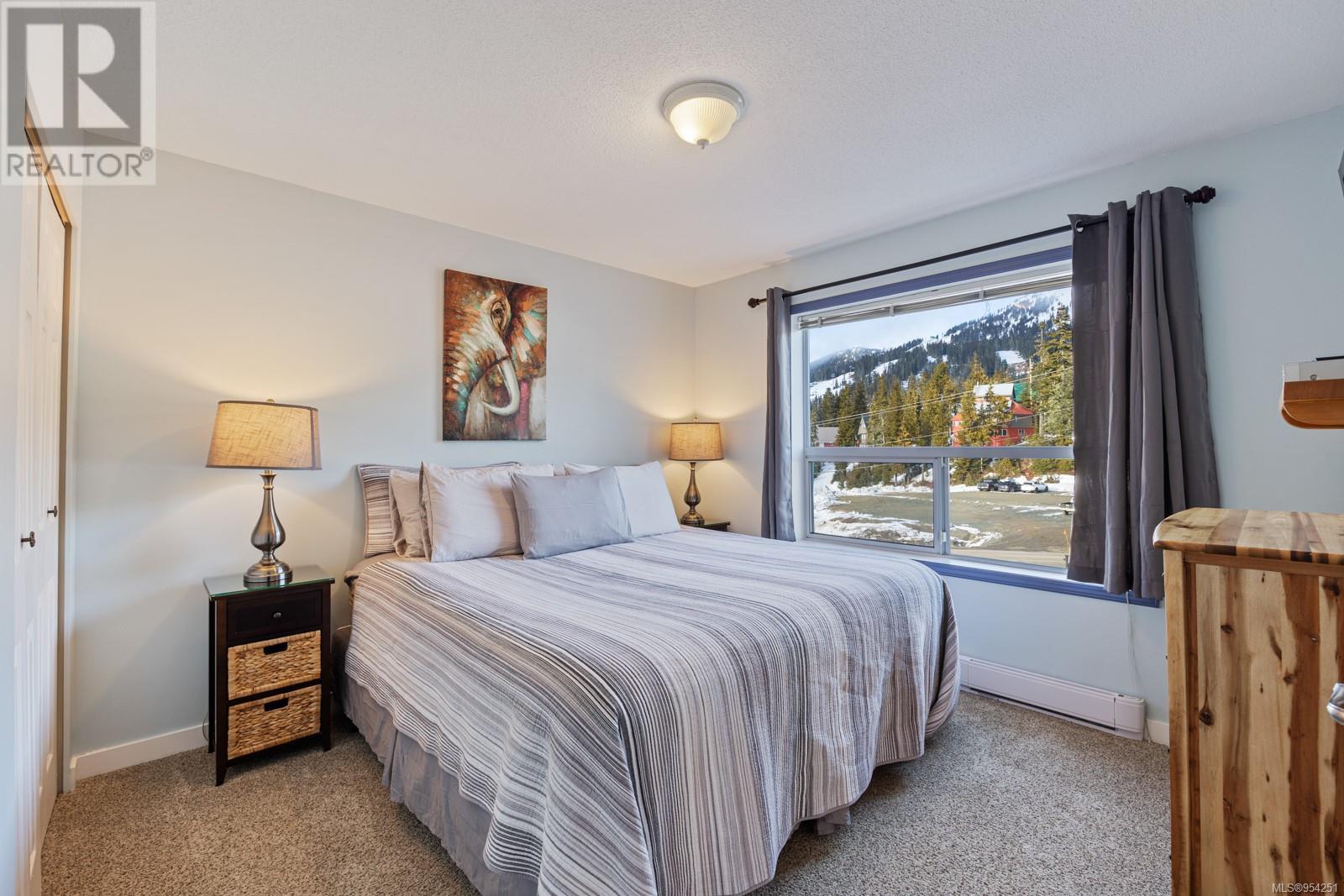 305 1105 Henry Rd, Courtenay real estate listing 954251
