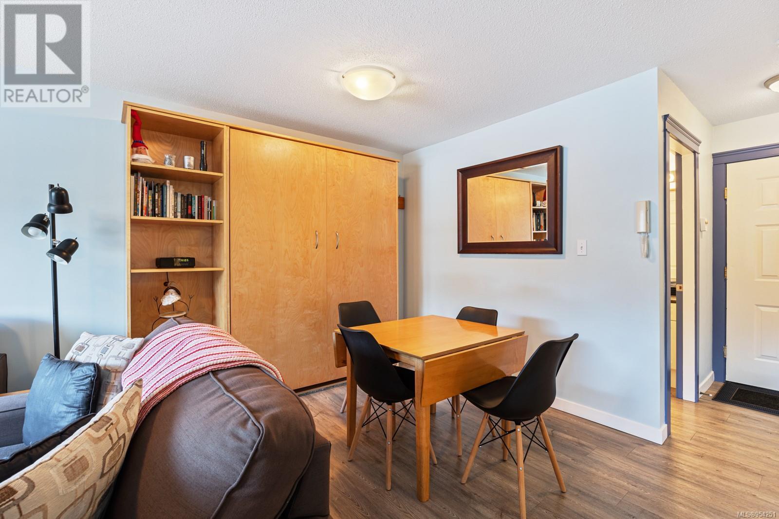 305 1105 Henry Rd, Courtenay real estate listing 954251