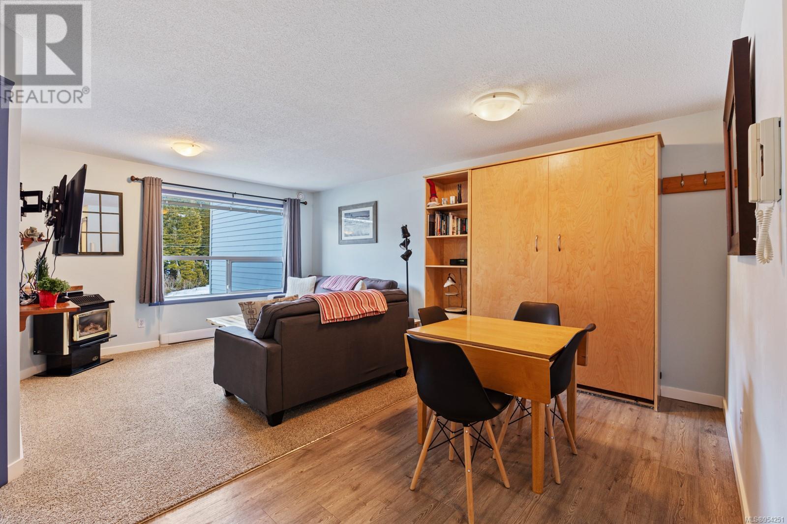 305 1105 Henry Rd, Courtenay real estate listing 954251