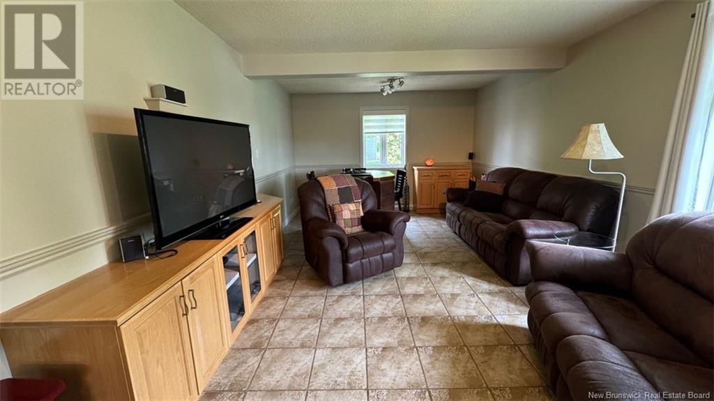 52 Levesque Street - 14