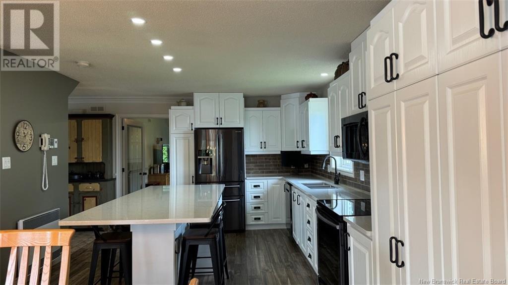 52 Levesque Street - 3