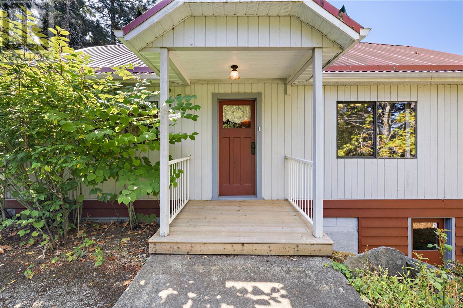 5430 Matson Rd, Ladysmith