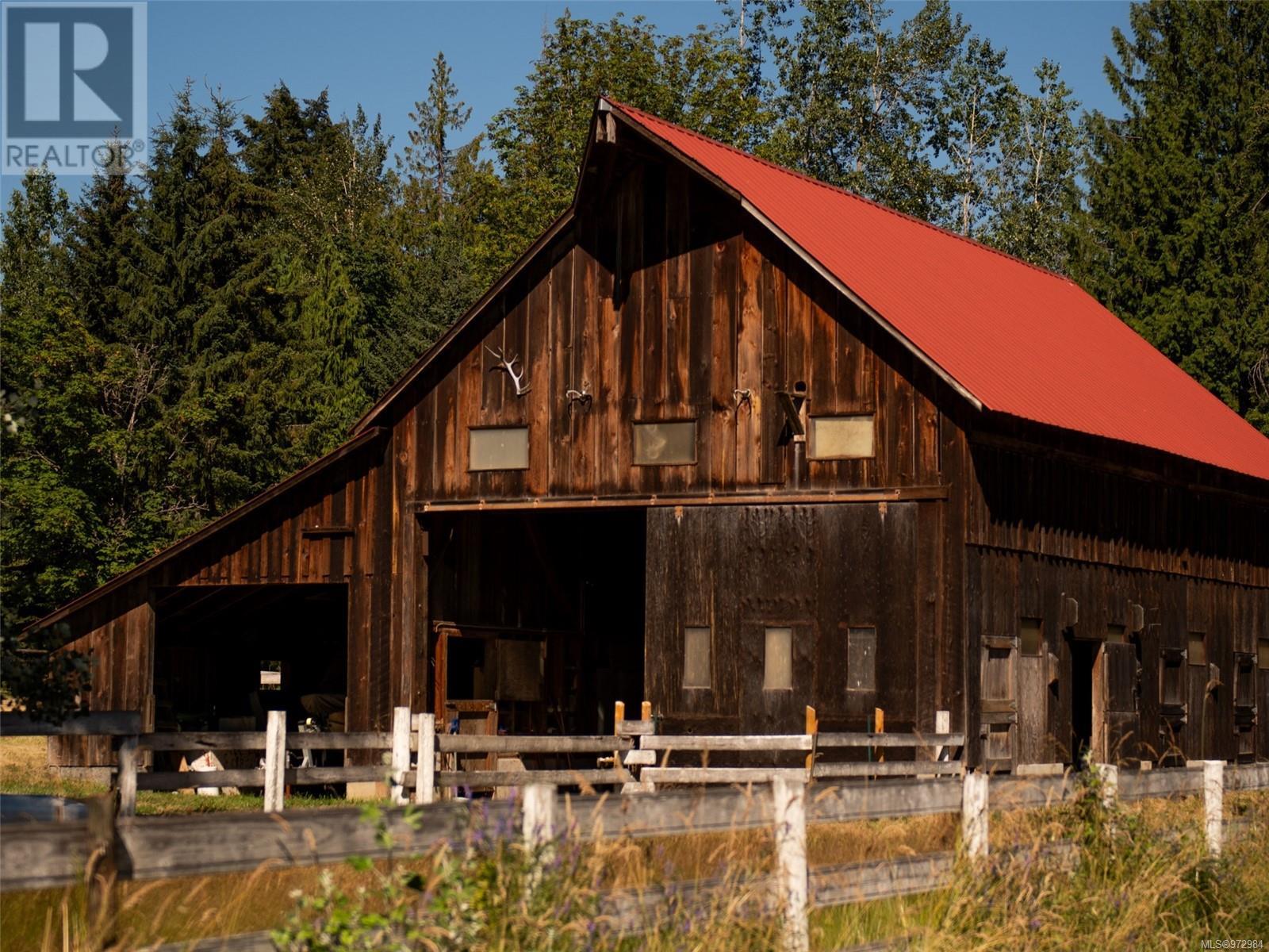 5430 Matson Rd, Ladysmith