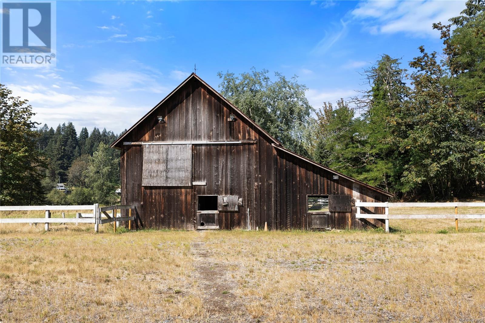 5430 Matson Rd, Ladysmith
