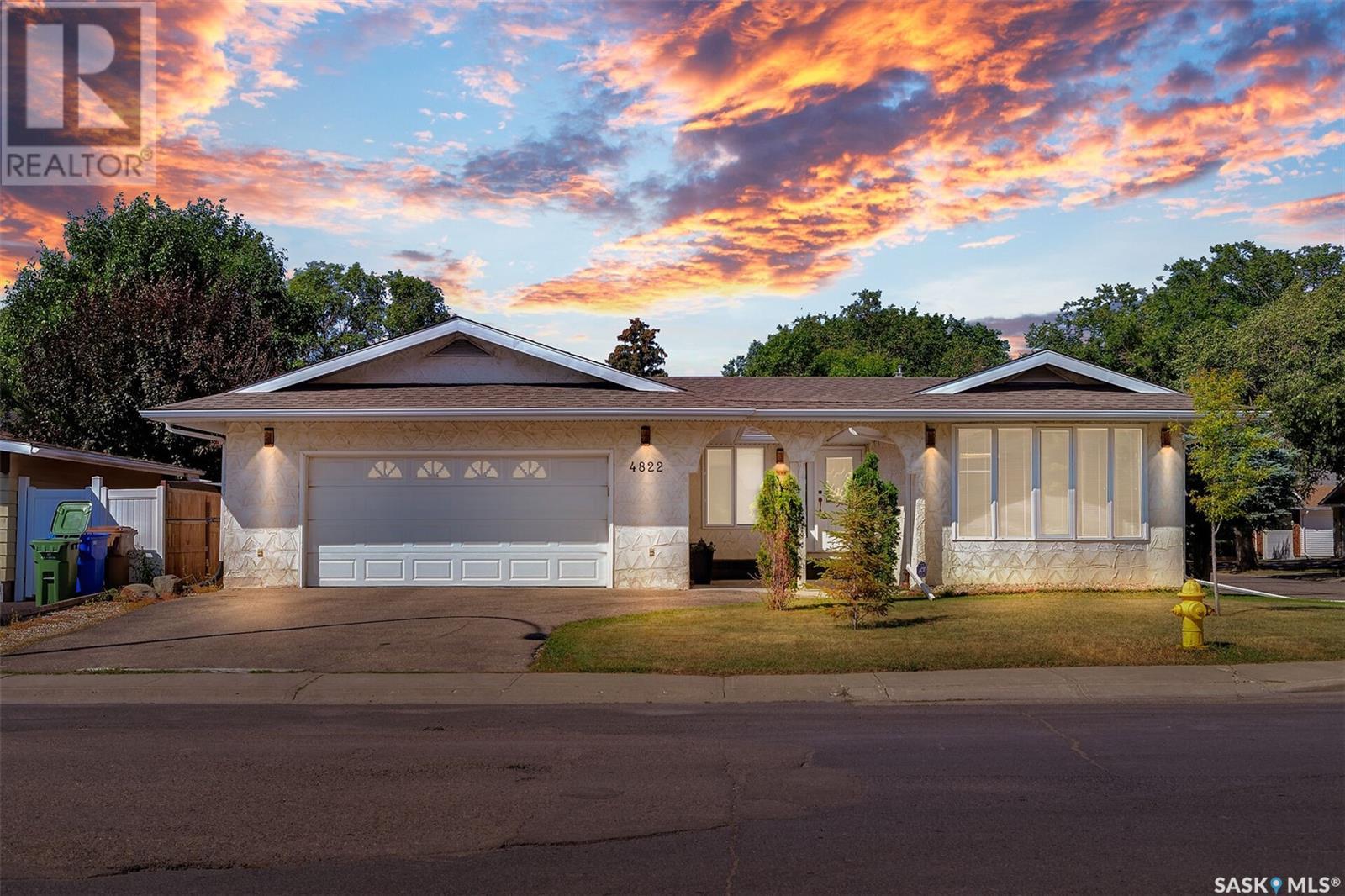 Single Family House Bungalow for Sale in  Queen STREET Regina 