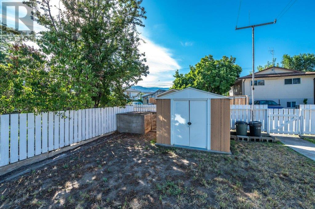  470 Heales Avenue, Penticton