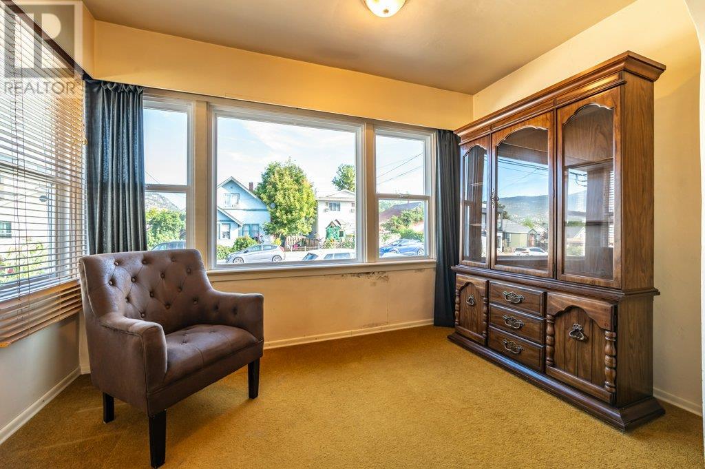  470 Heales Avenue, Penticton