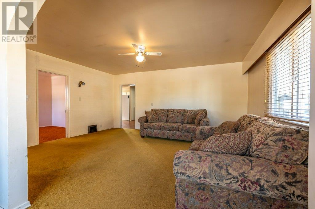  470 Heales Avenue, Penticton