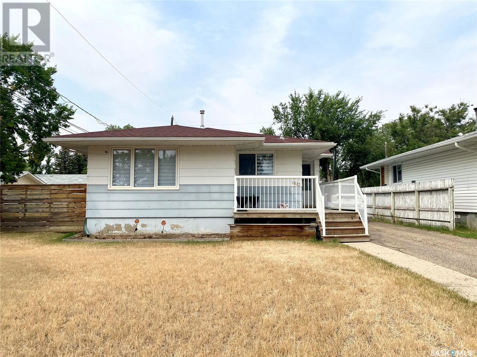 1523 Chaplin STREET E, Swift Current, Saskatchewan