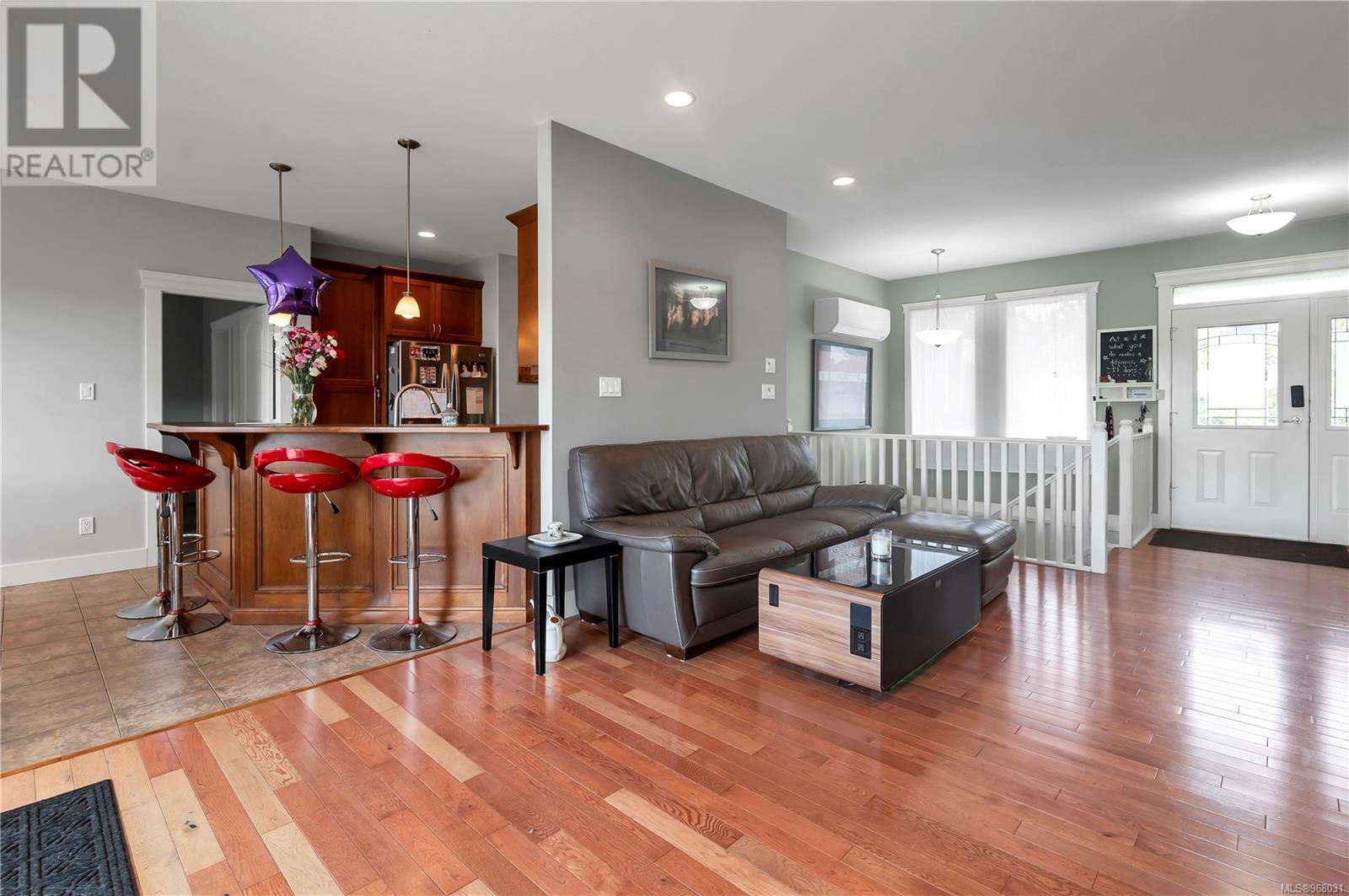 3668 Vermont Pl, Campbell River real estate listing 968031