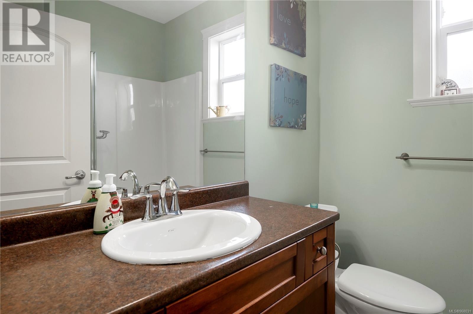 3668 Vermont Pl, Campbell River real estate listing 968031