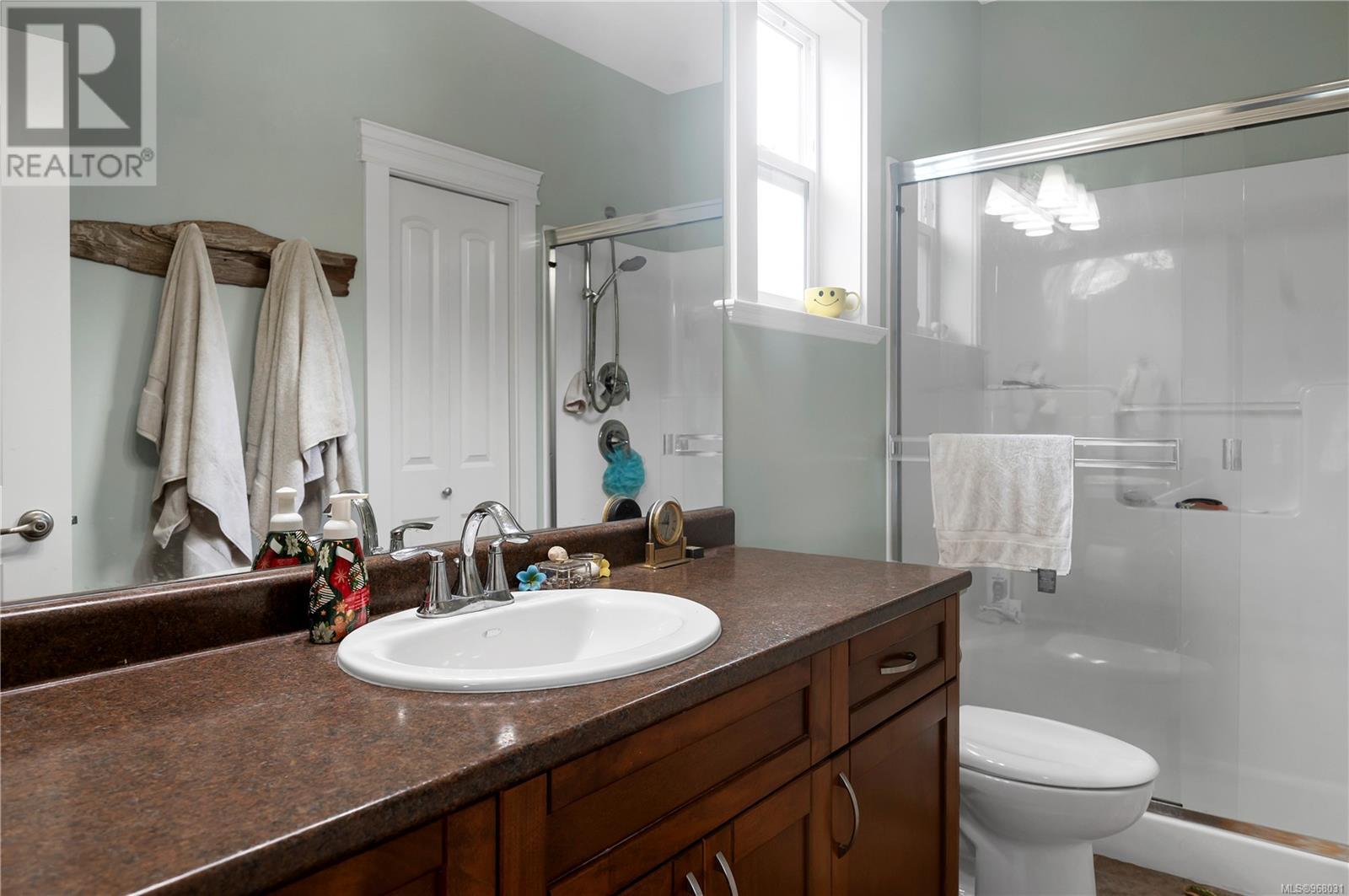 3668 Vermont Pl, Campbell River real estate listing 968031