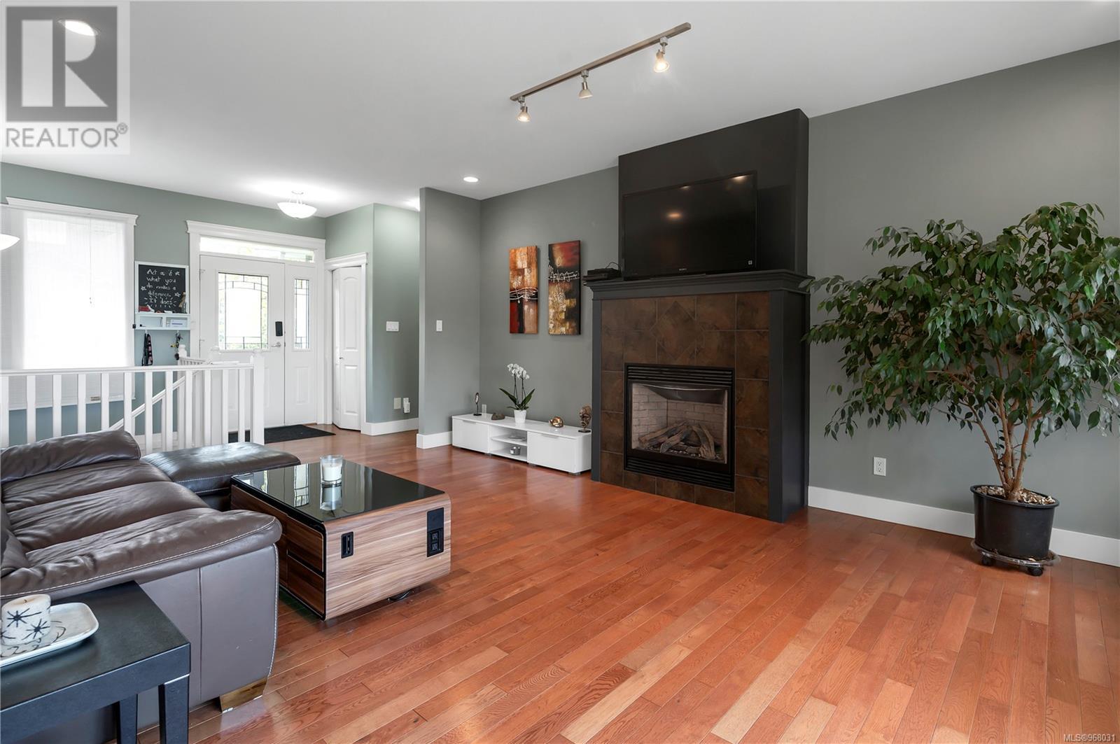 3668 Vermont Pl, Campbell River real estate listing 968031