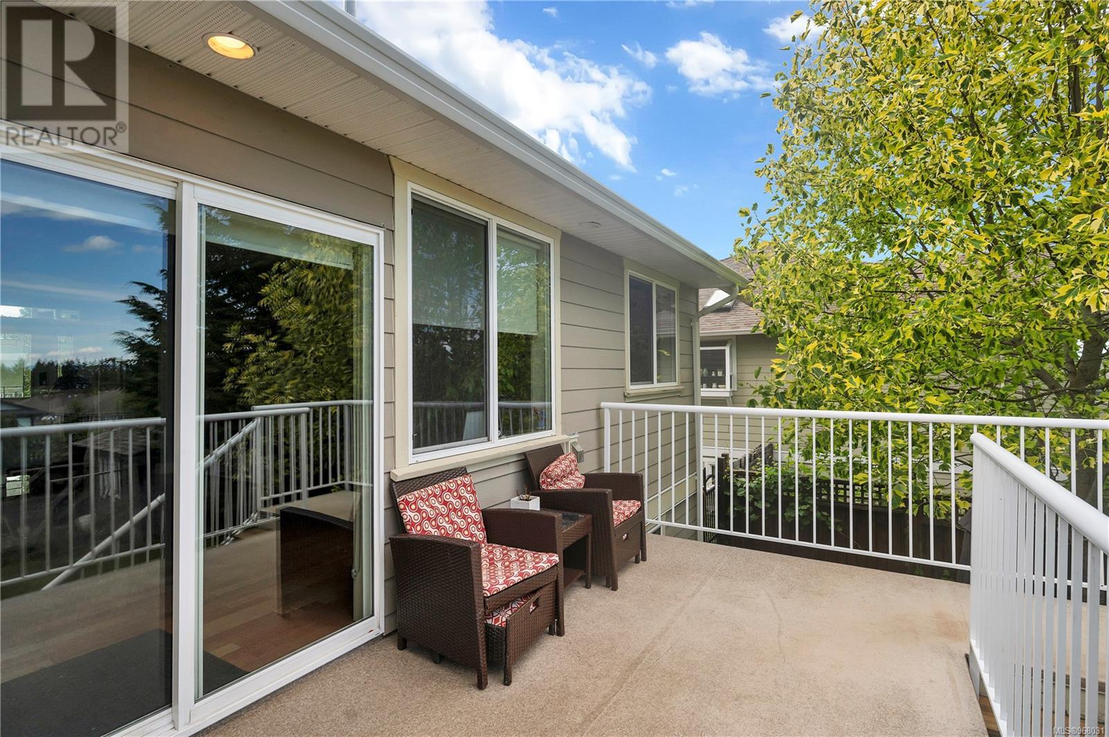 3668 Vermont Pl, Campbell River real estate listing 968031