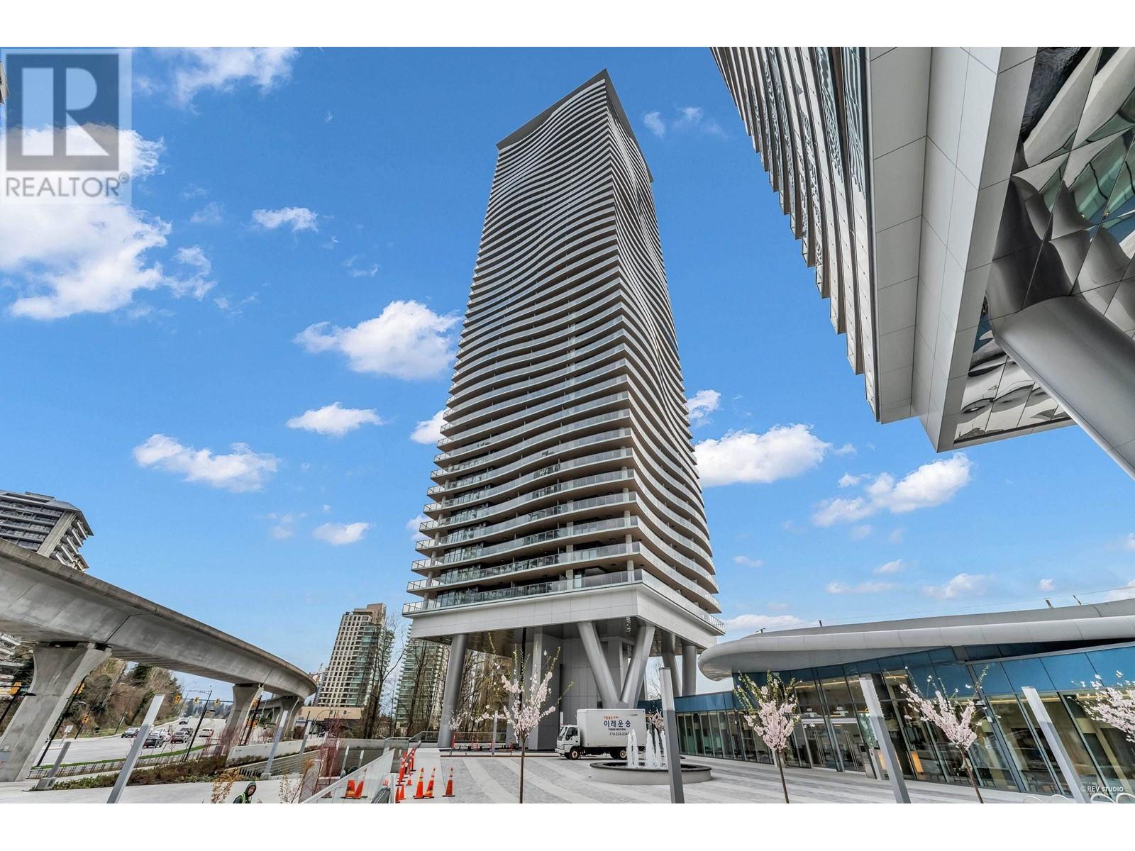 3707 4890 LOUGHEED HIGHWAY, Burnaby
