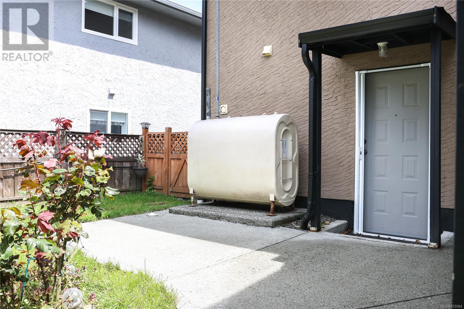 2748 Scafe Rd, Langford real estate listing 972064