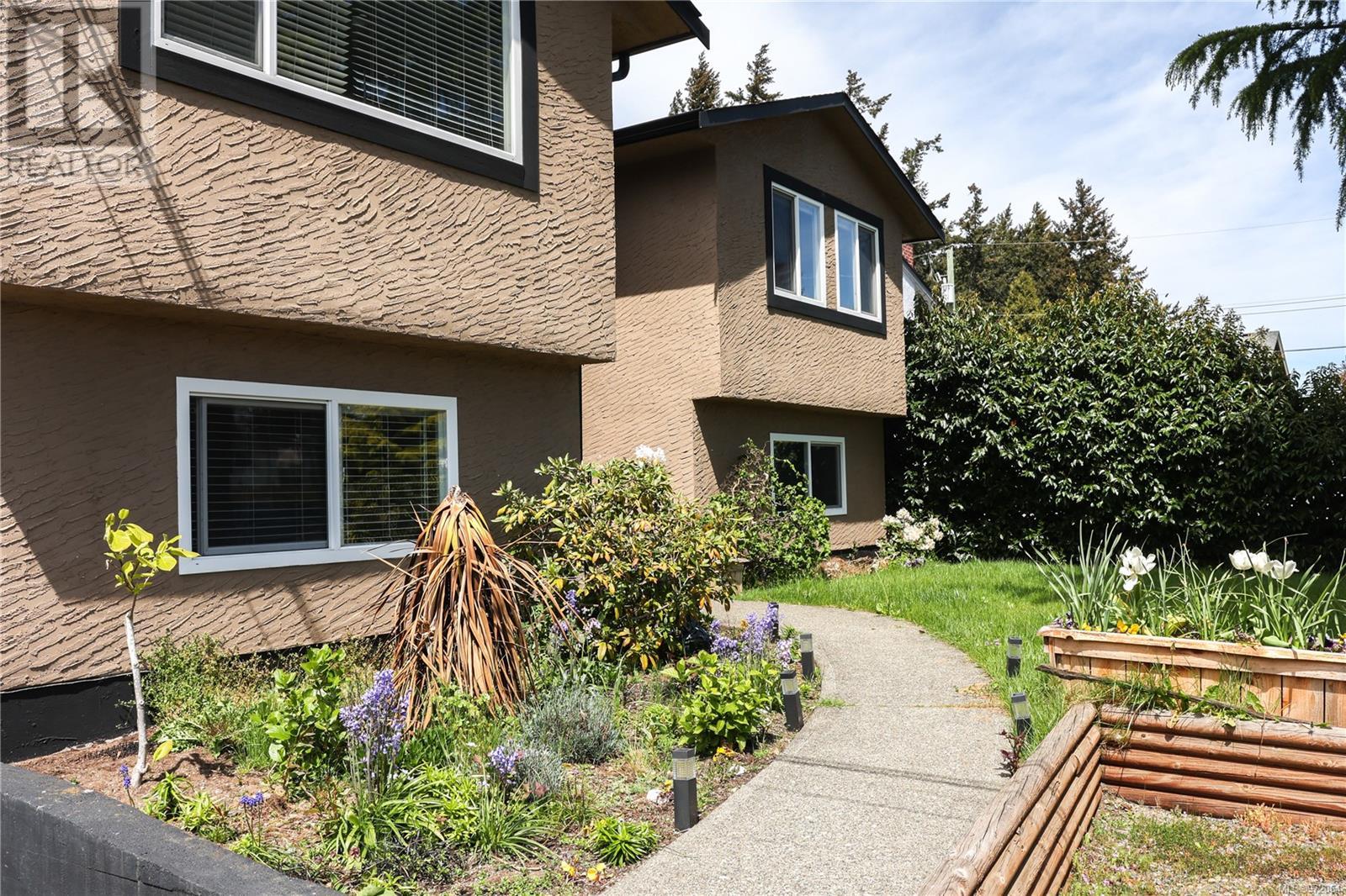 2748 Scafe Rd, Langford real estate listing 972064