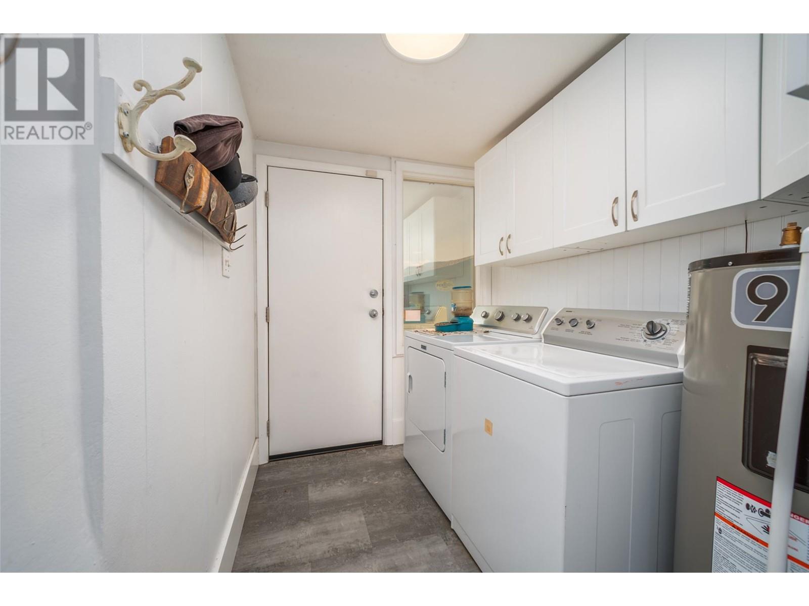 930 Vernon Avenue, Penticton