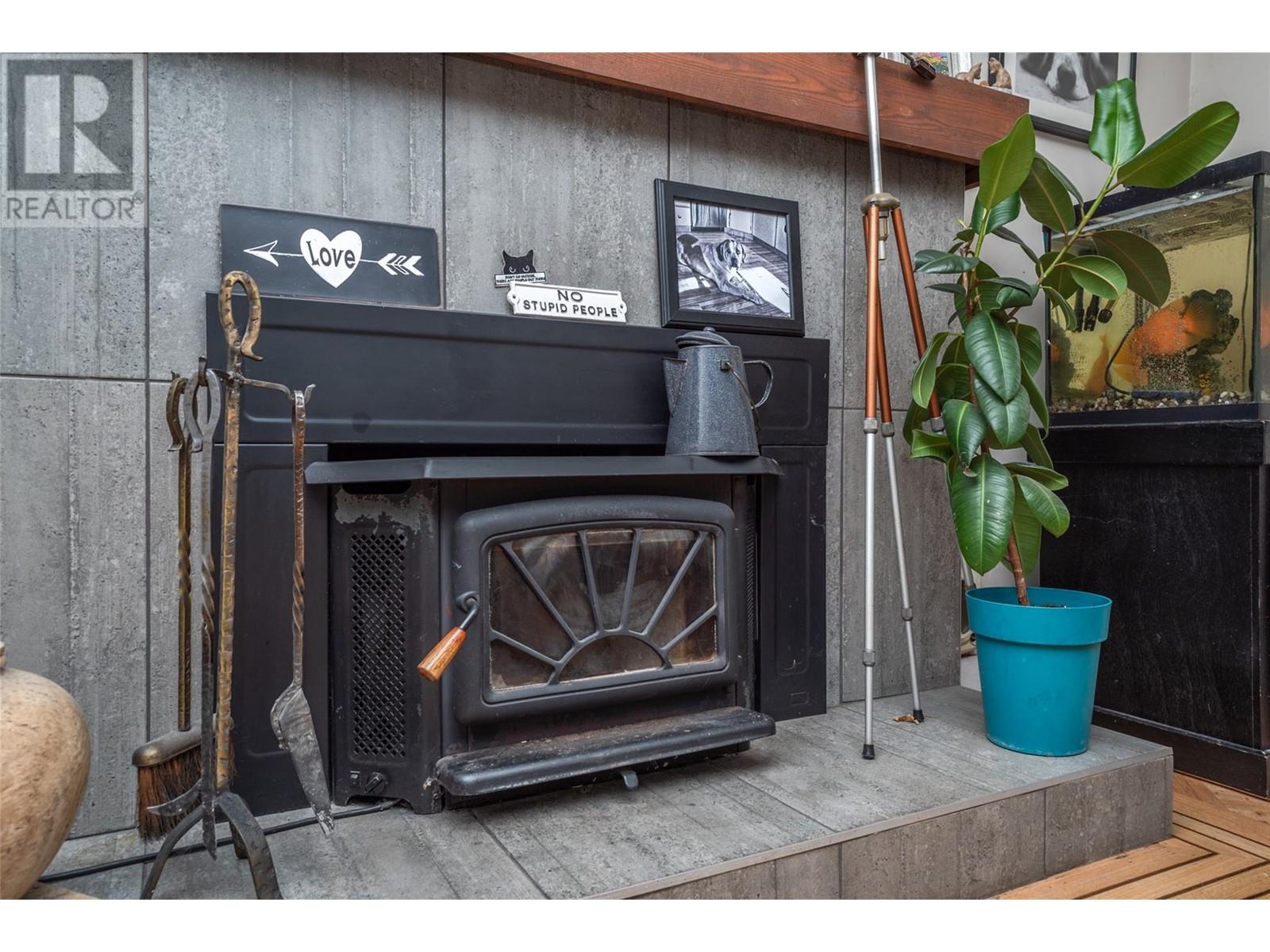 930 Vernon Avenue, Penticton