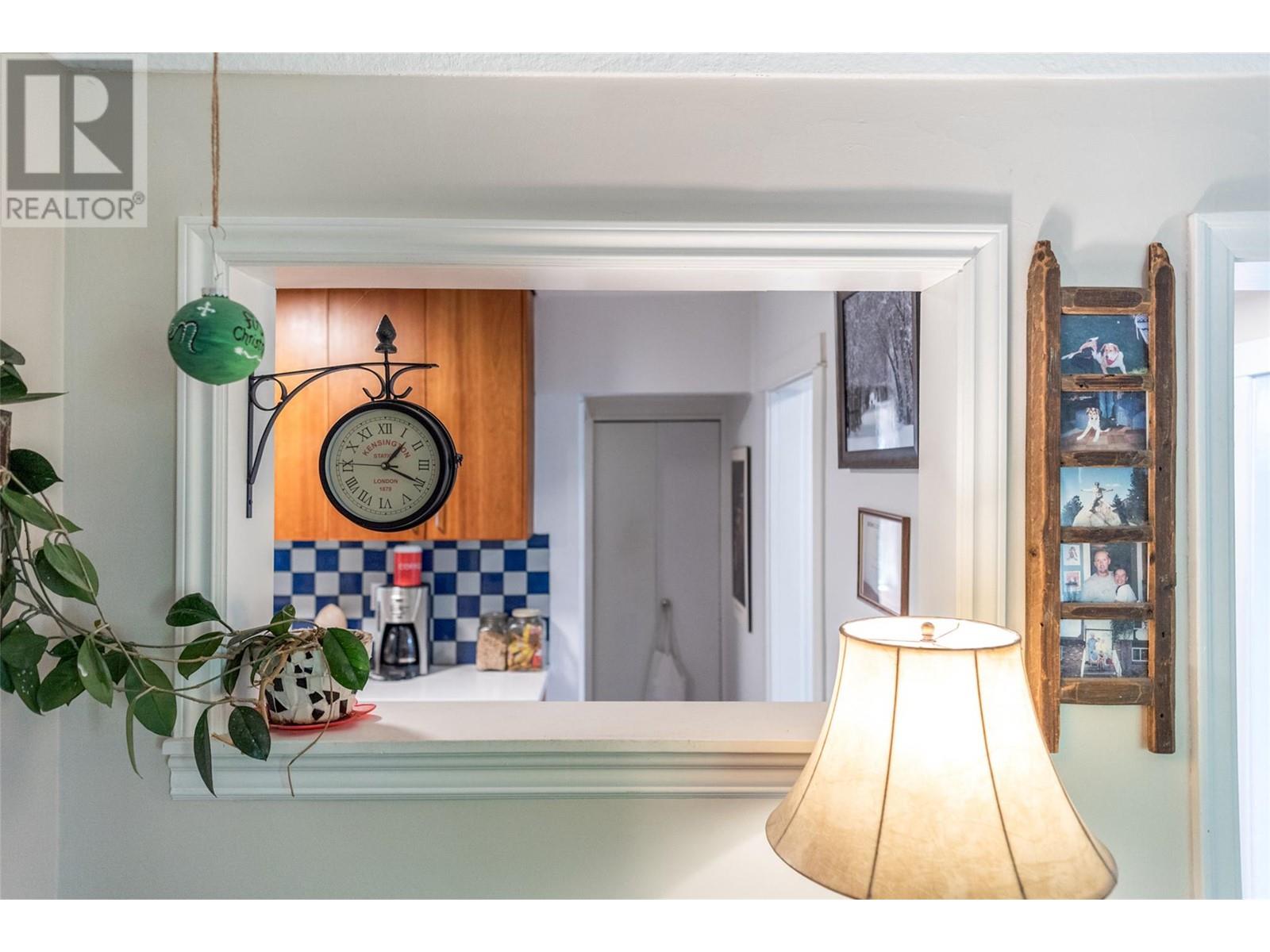 930 Vernon Avenue, Penticton