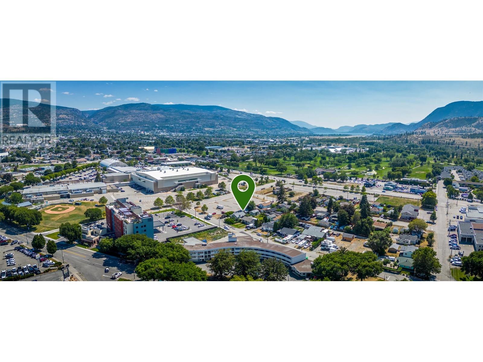 930 Vernon Avenue, Penticton
