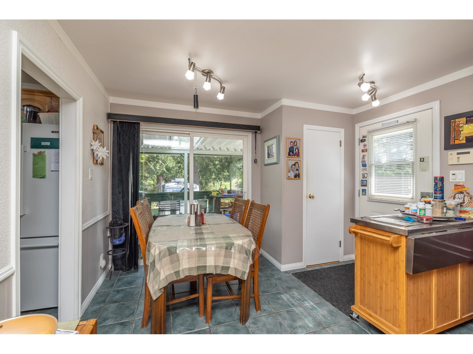 41759 LOUGHEED HIGHWAY, Mission real estate listing R2917859