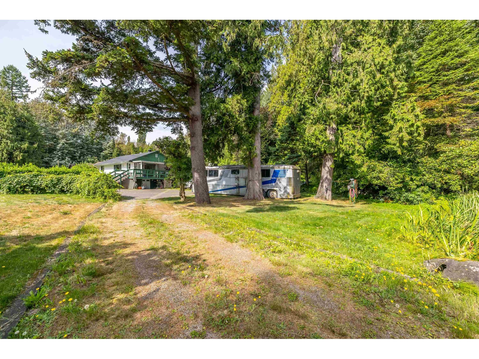 41759 LOUGHEED HIGHWAY, Mission real estate listing R2917859