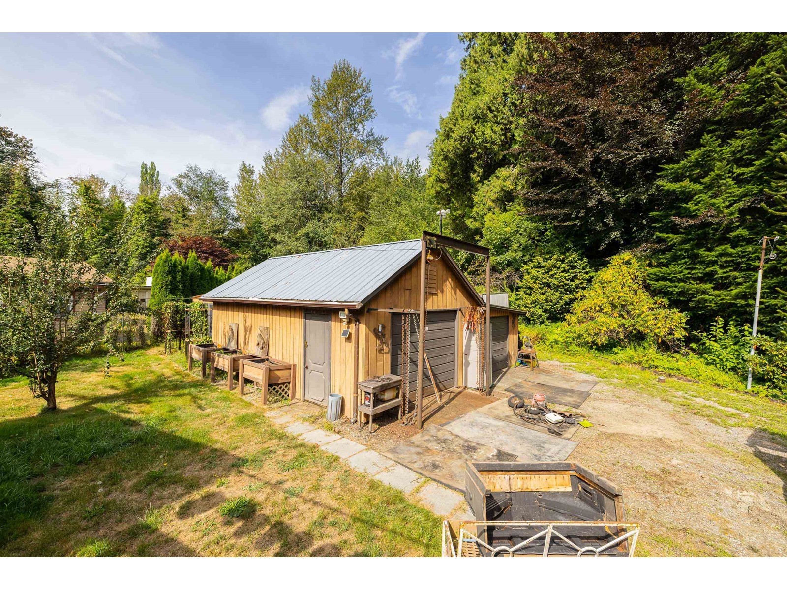 41759 LOUGHEED HIGHWAY, Mission real estate listing R2917859