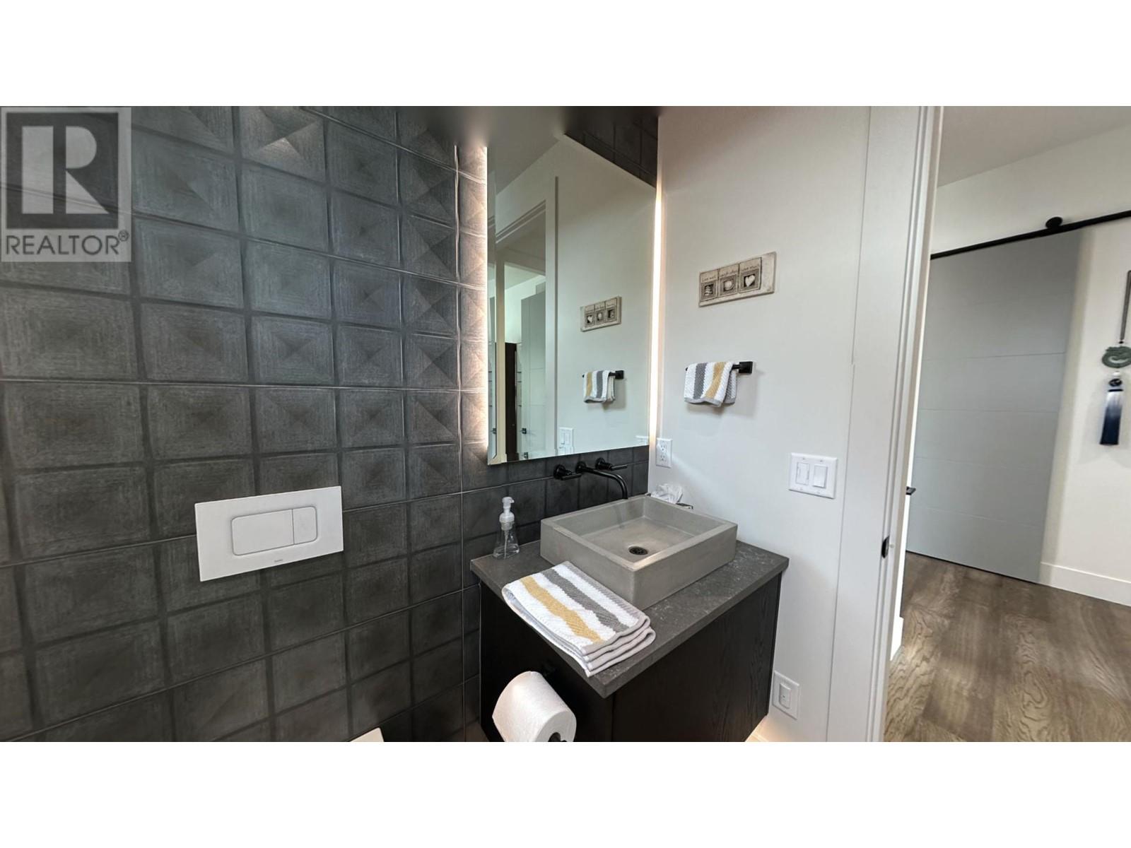 Photo 23 of 224 Diamond Way, Vernon BC