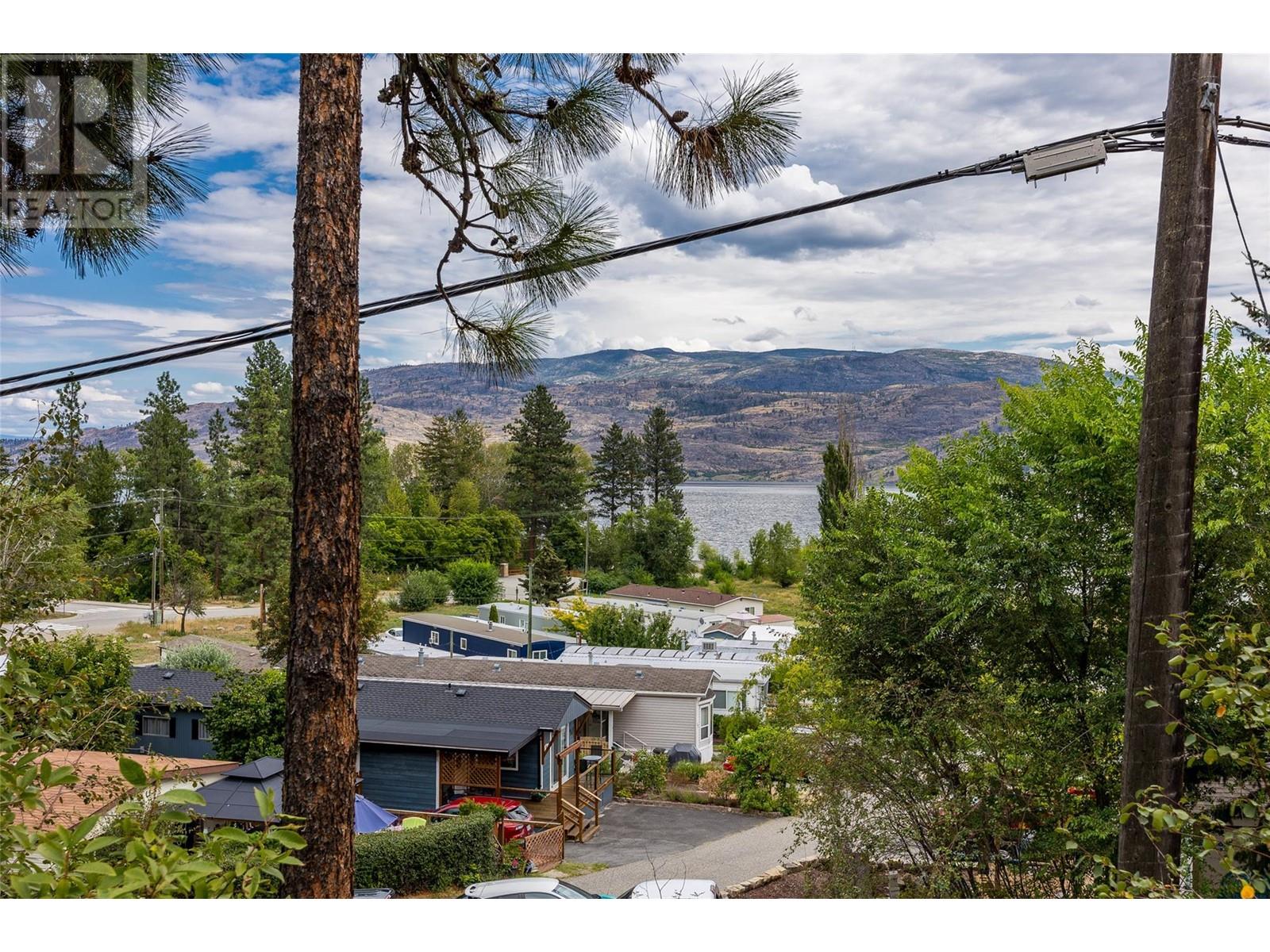 32 6711 Highway 97 Other South, Peachland