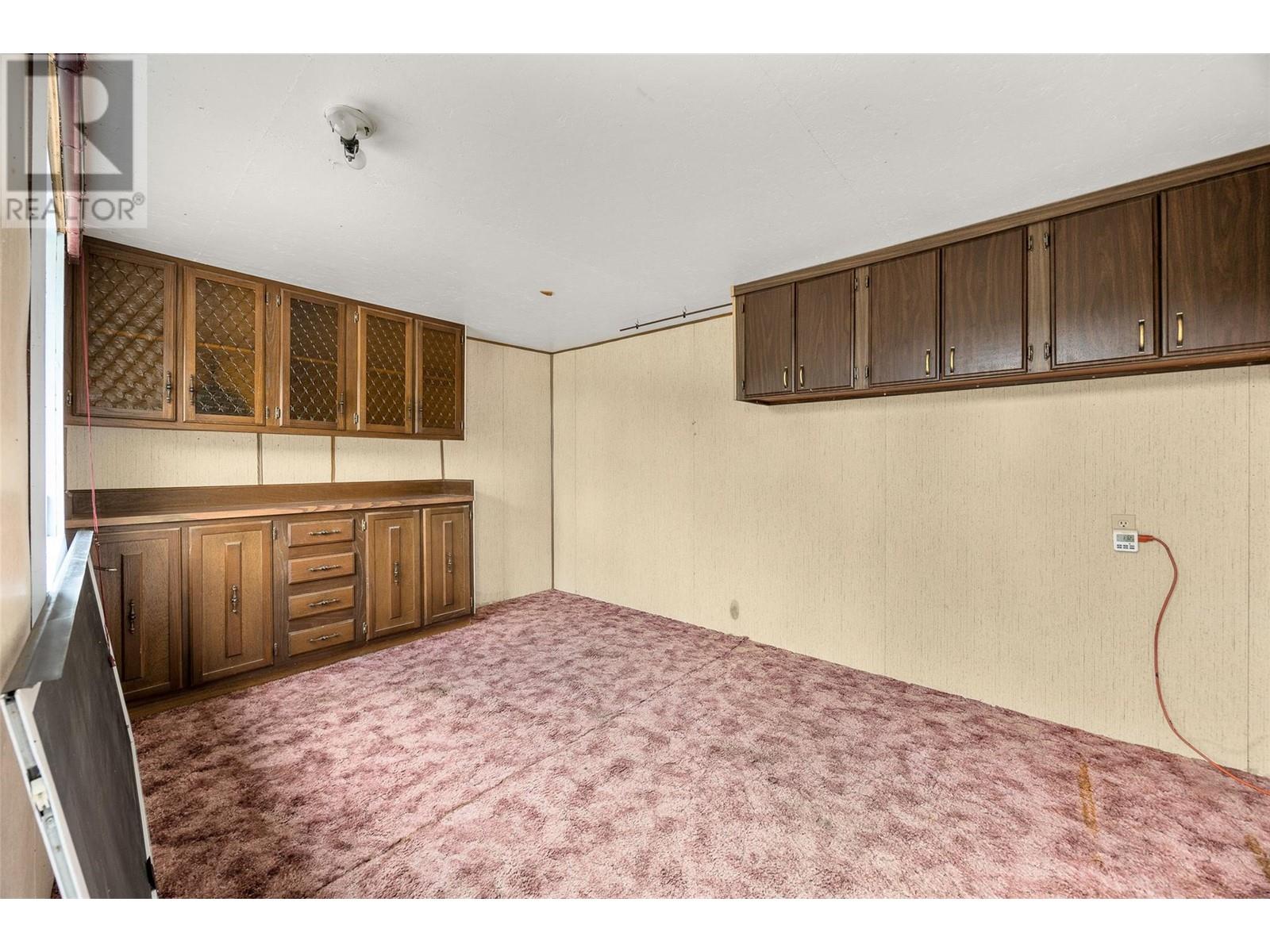 32 6711 Highway 97 Other South, Peachland