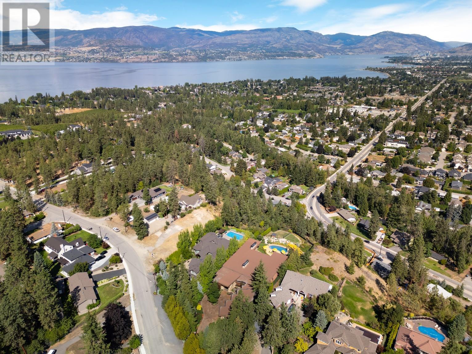  704 Barnaby Road, Kelowna
