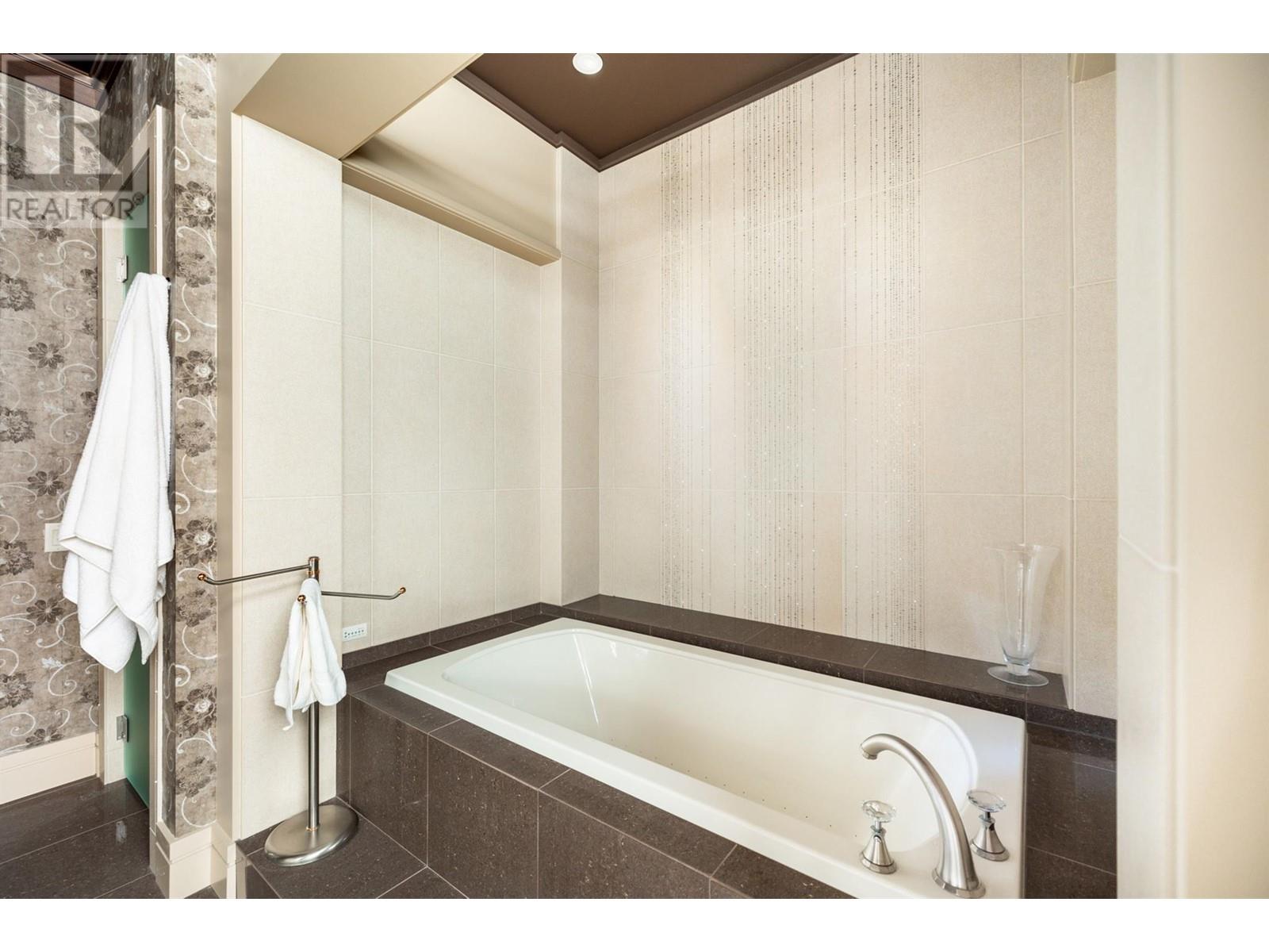  704 Barnaby Road, Kelowna