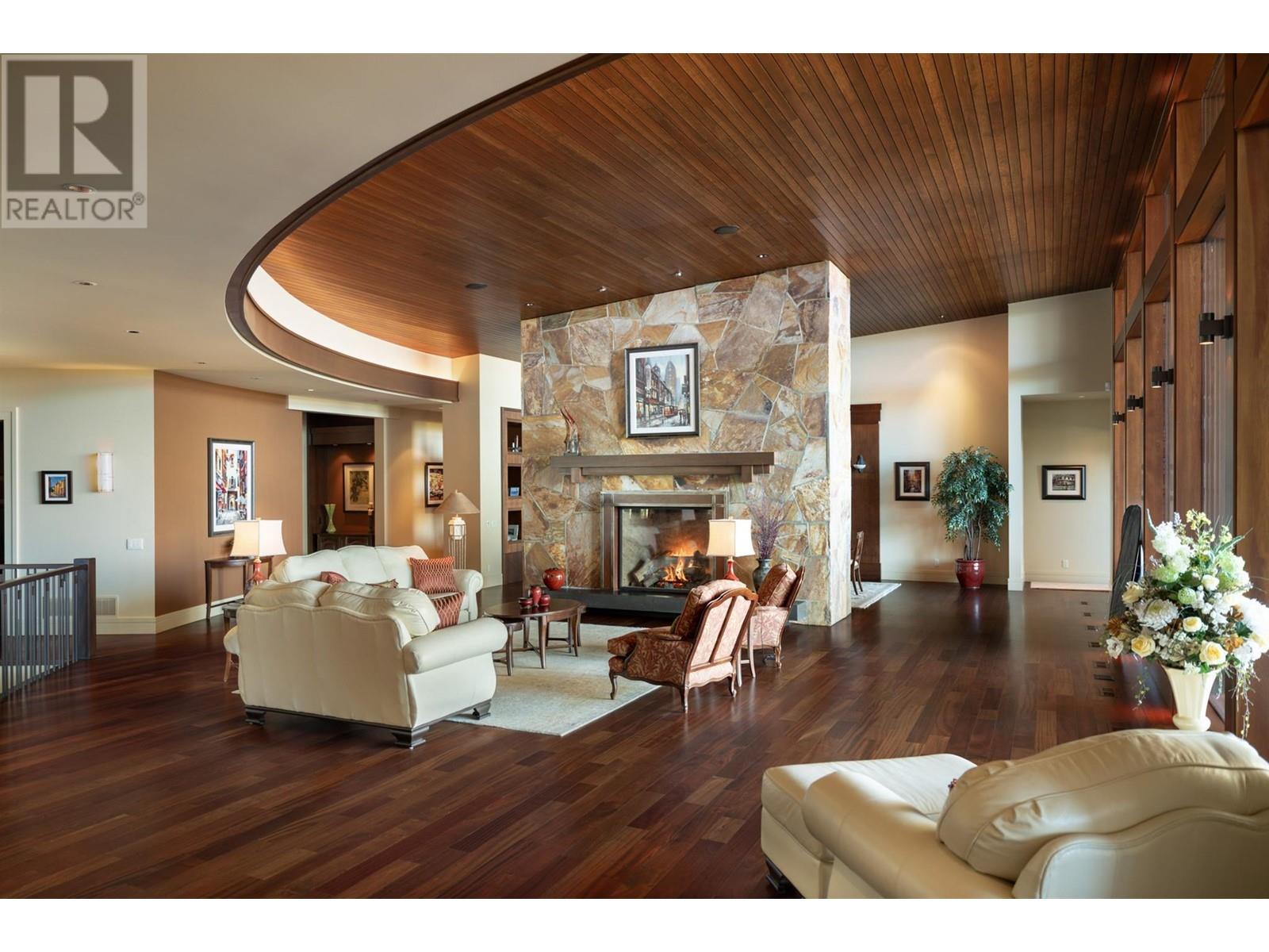  704 Barnaby Road, Kelowna