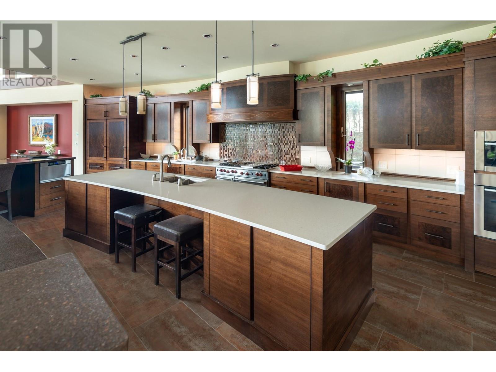  704 Barnaby Road, Kelowna