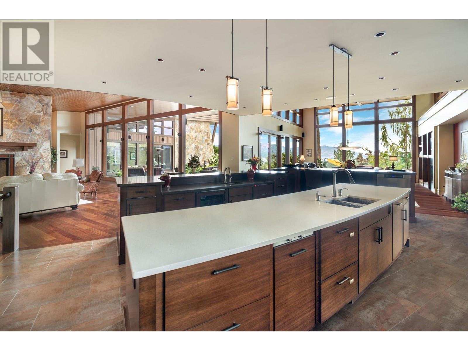  704 Barnaby Road, Kelowna