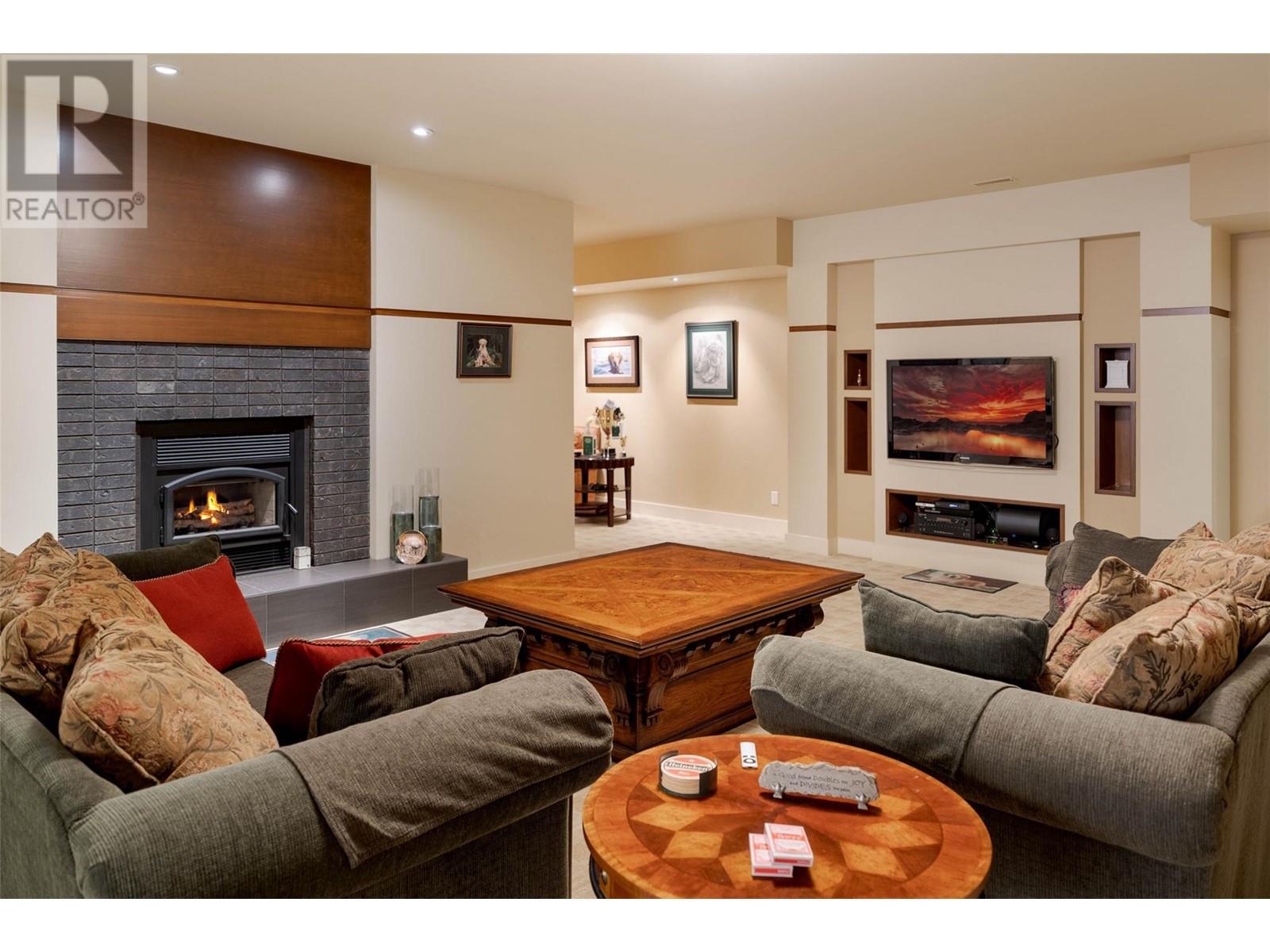  704 Barnaby Road, Kelowna