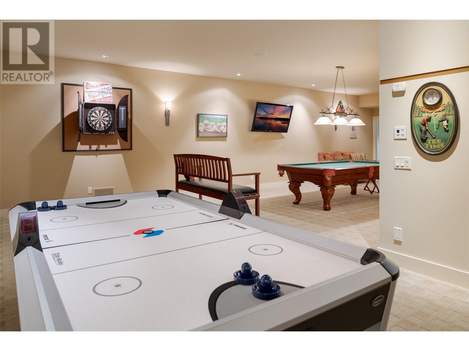  704 Barnaby Road, Kelowna