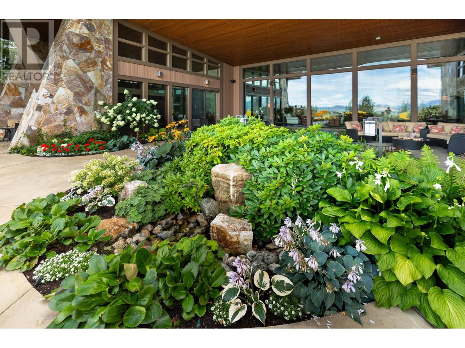  704 Barnaby Road, Kelowna