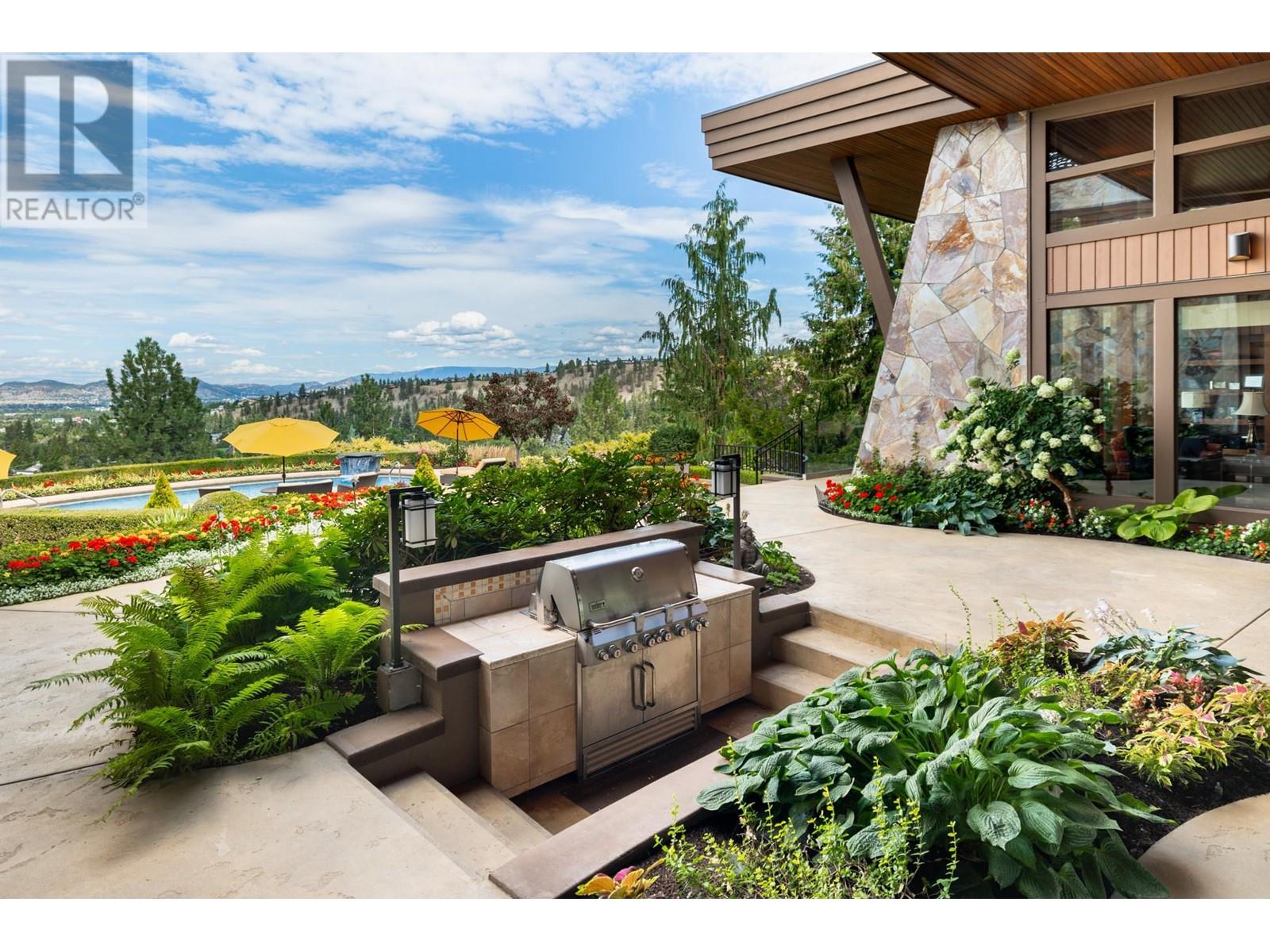  704 Barnaby Road, Kelowna