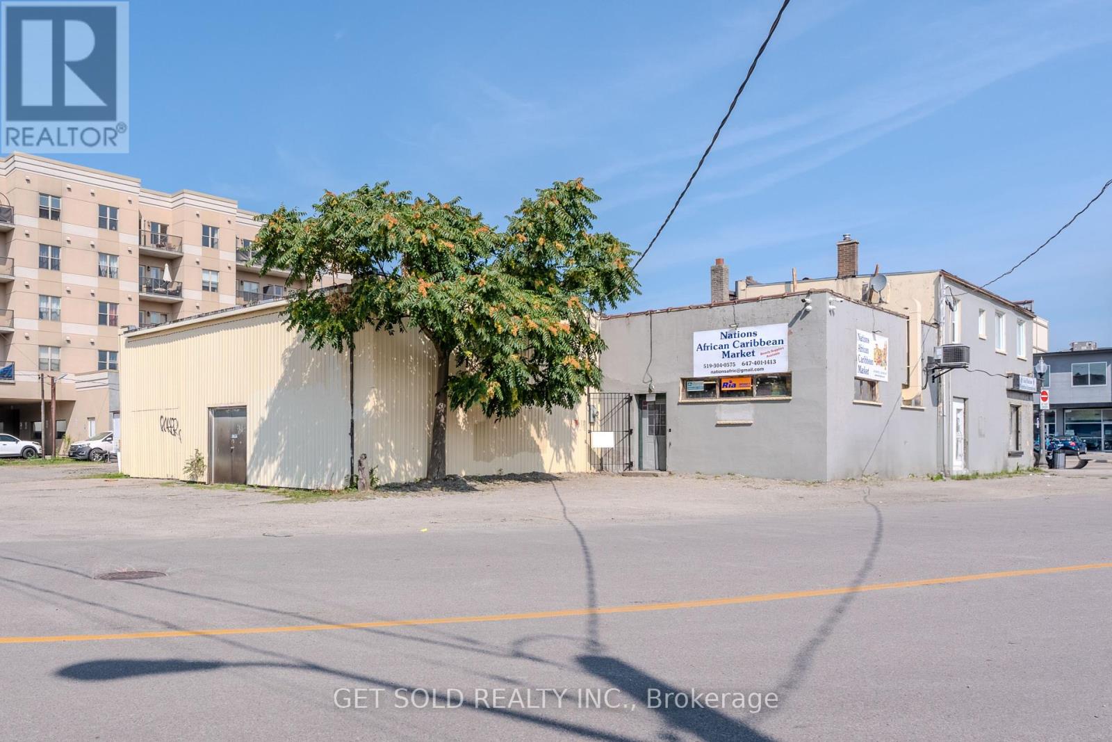 279 COLBORNE STREET E - 11