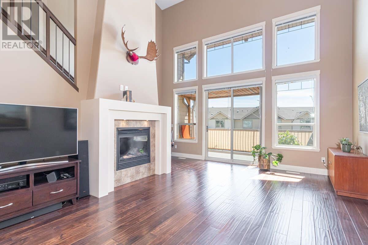 5 3359 Cougar Road, West Kelowna