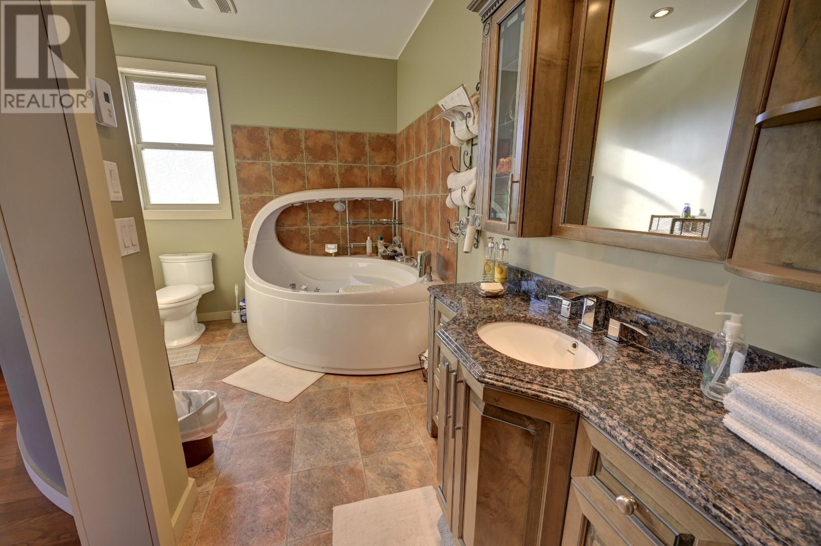 8705 ROAD 22 Road, Oliver
