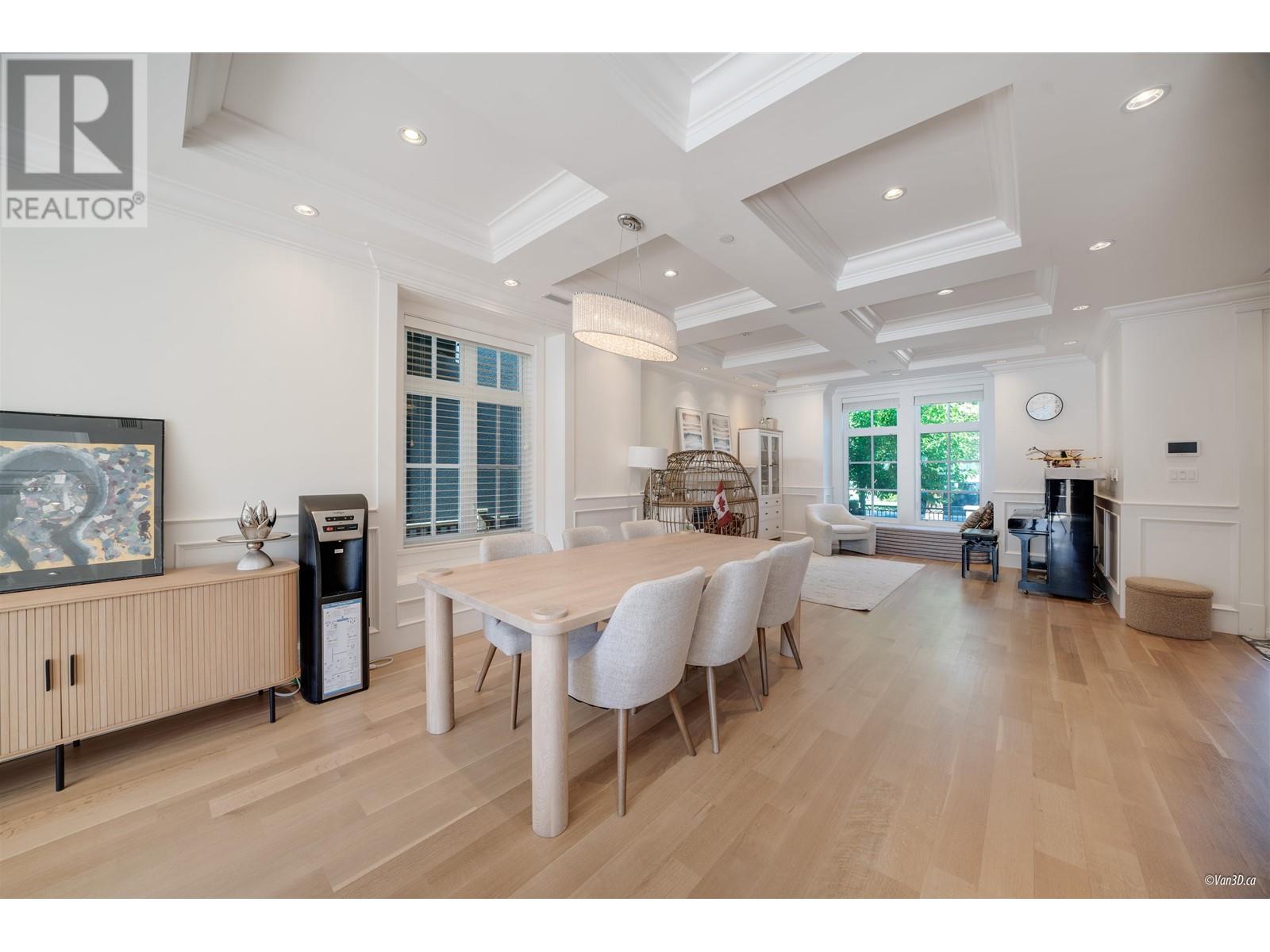 4474 W 15TH AVENUE, Vancouver
